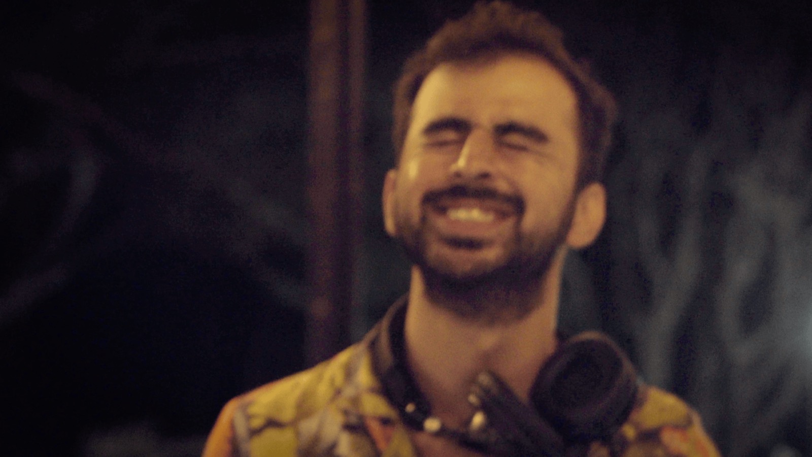 Divi, mid-song, fully in it